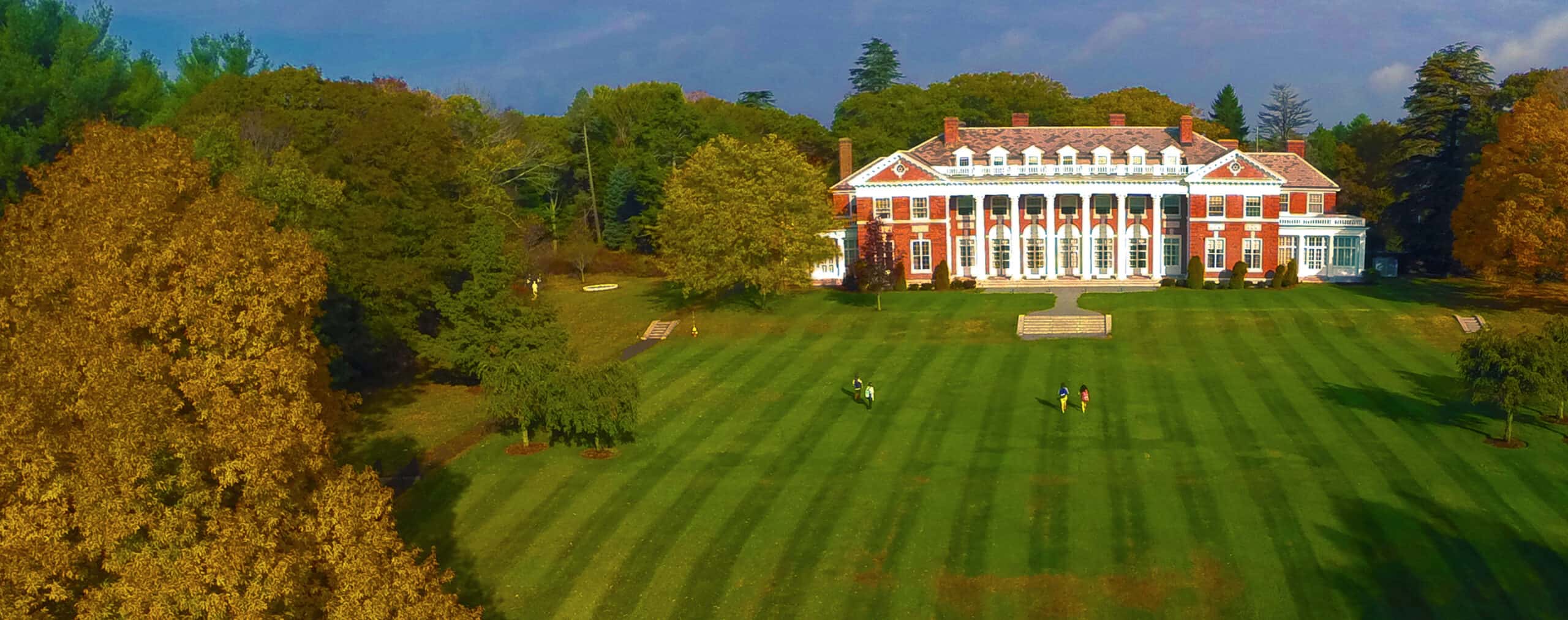 Stonehill College is the location for this Boston half marathon only 30 minutes outside of the city