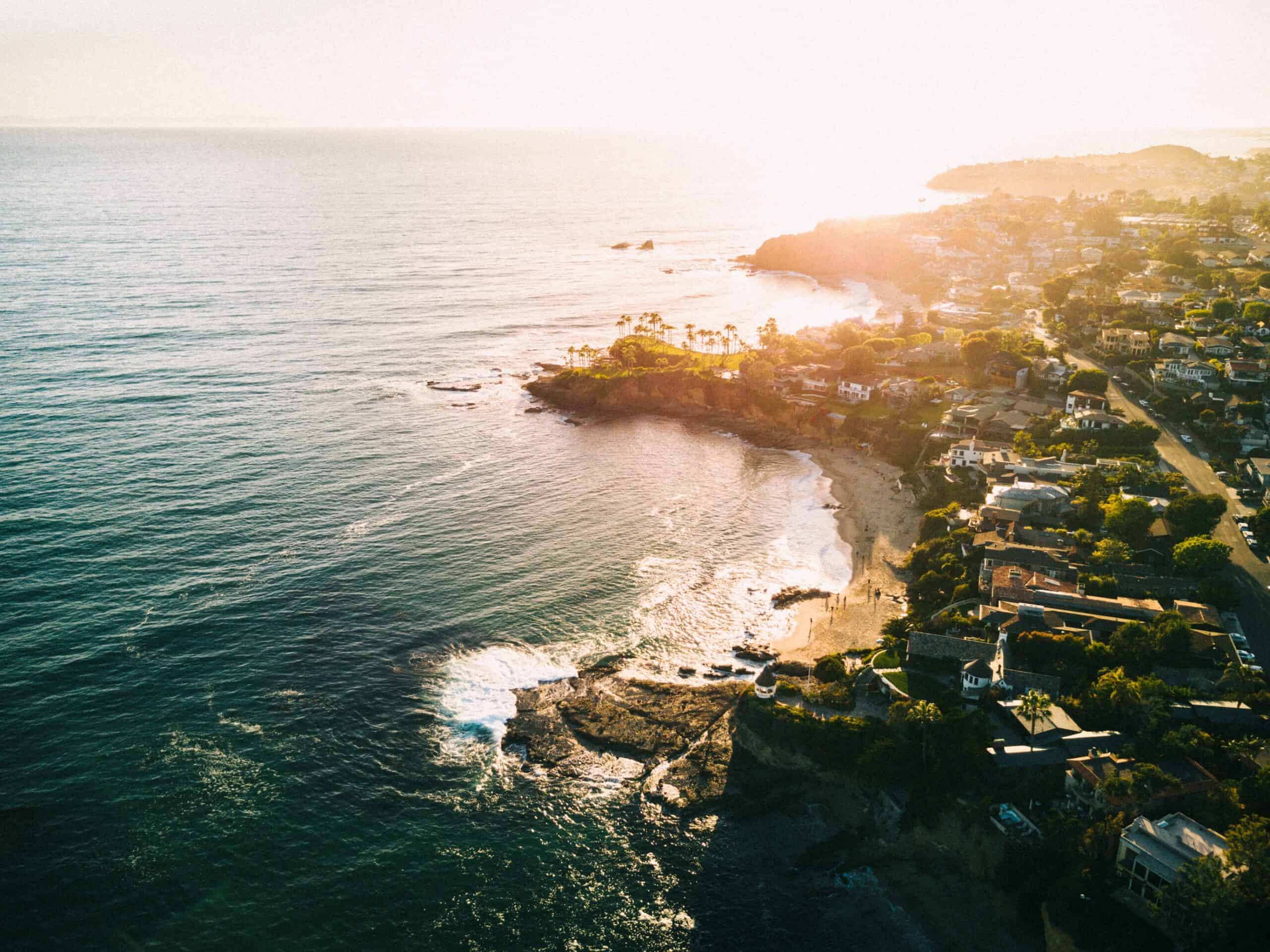 Coastline of Orange County, home of the OC Marathon. 