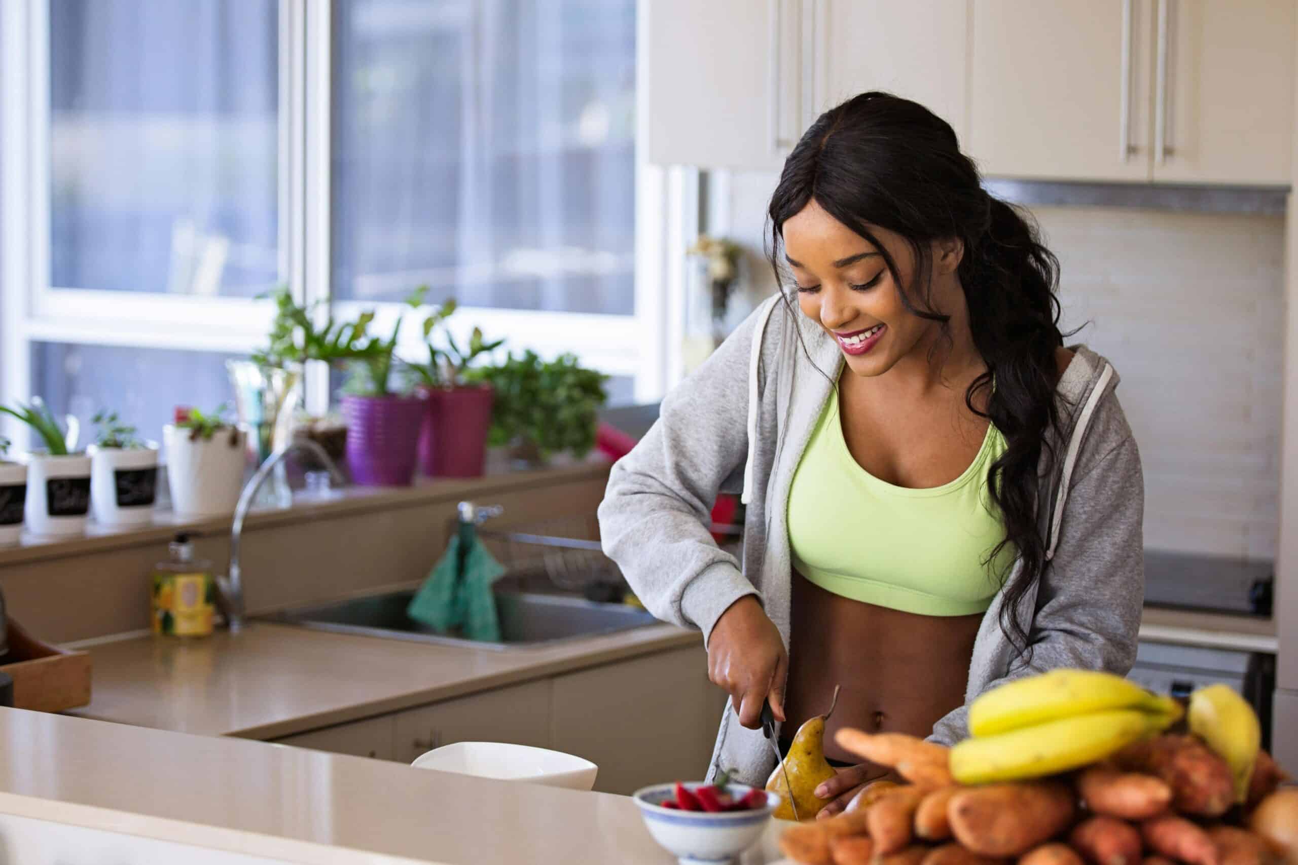 A runner should eat a carb-heavy snack before a run for energy.